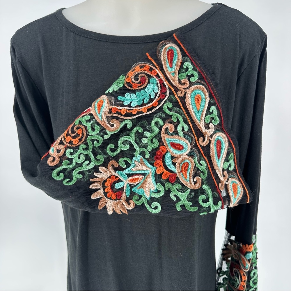 A&A Whimsigoth Fairy Black Viscose Embroidered Floral Bell Sleeves Top Sz L - Picture 4 of 11